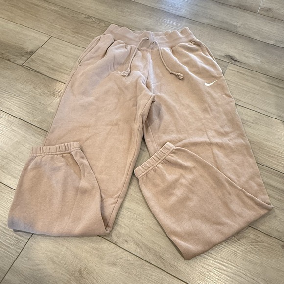 Nike Pants - Nike Mid Rise Sweatpants Size S Tan Beige Swoosh Joggers Athleisure Comfort